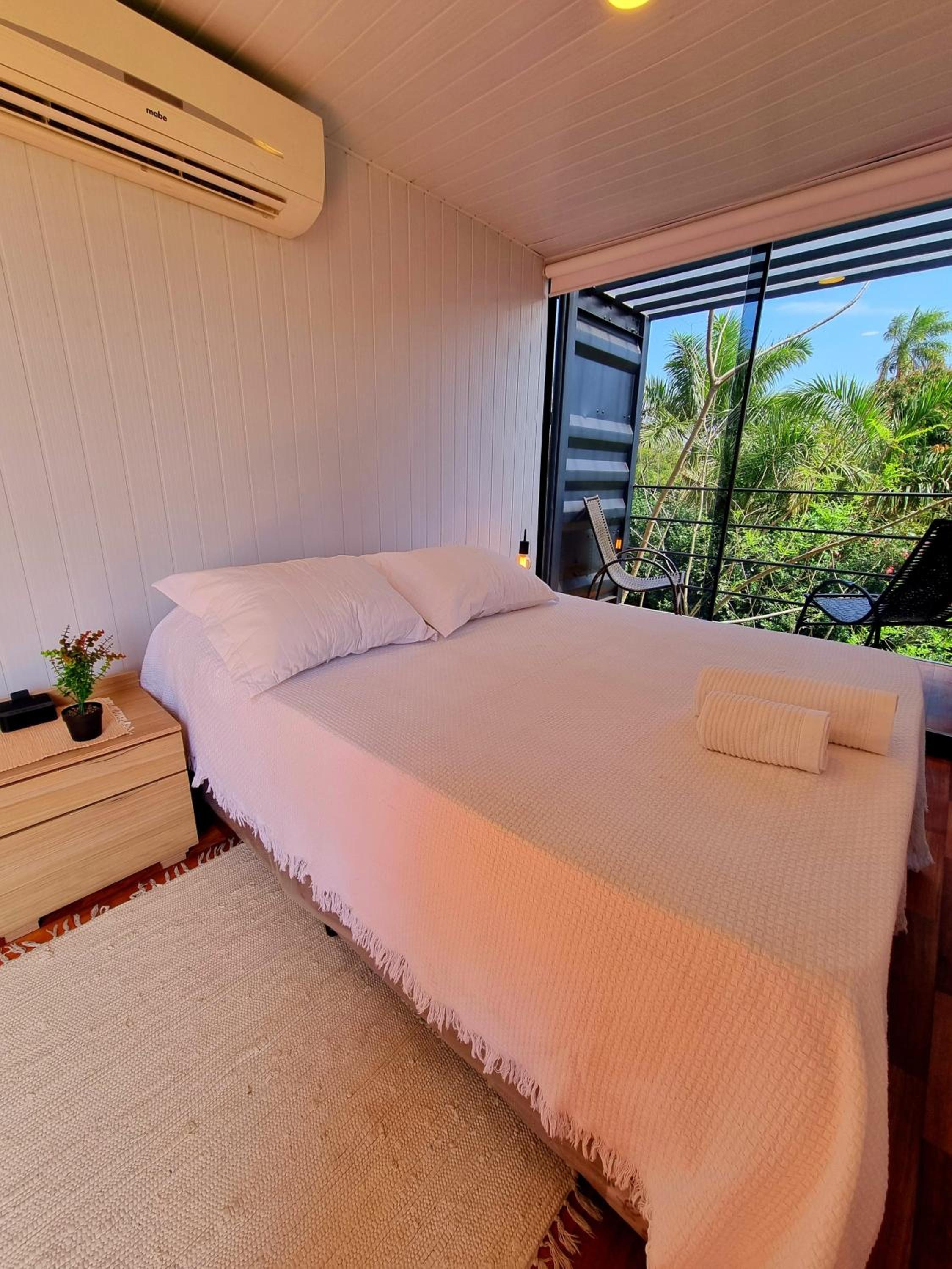 Container Lodge SB