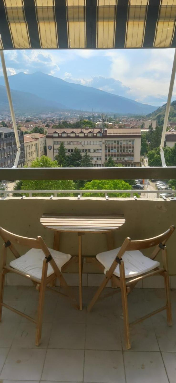 Lilly's Apartment view 4