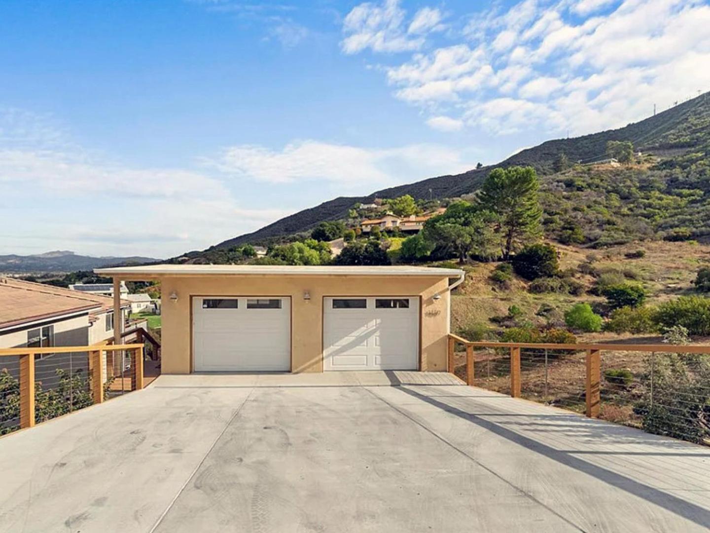 3BR Mountain Retreat with 2 Executive Suites & Scenic Views Sleeps 6 view 5