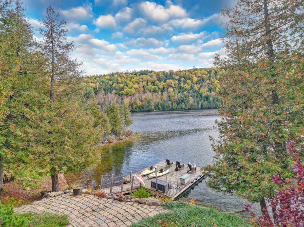 The Vista - Magnificent waterfront beach & hot tub