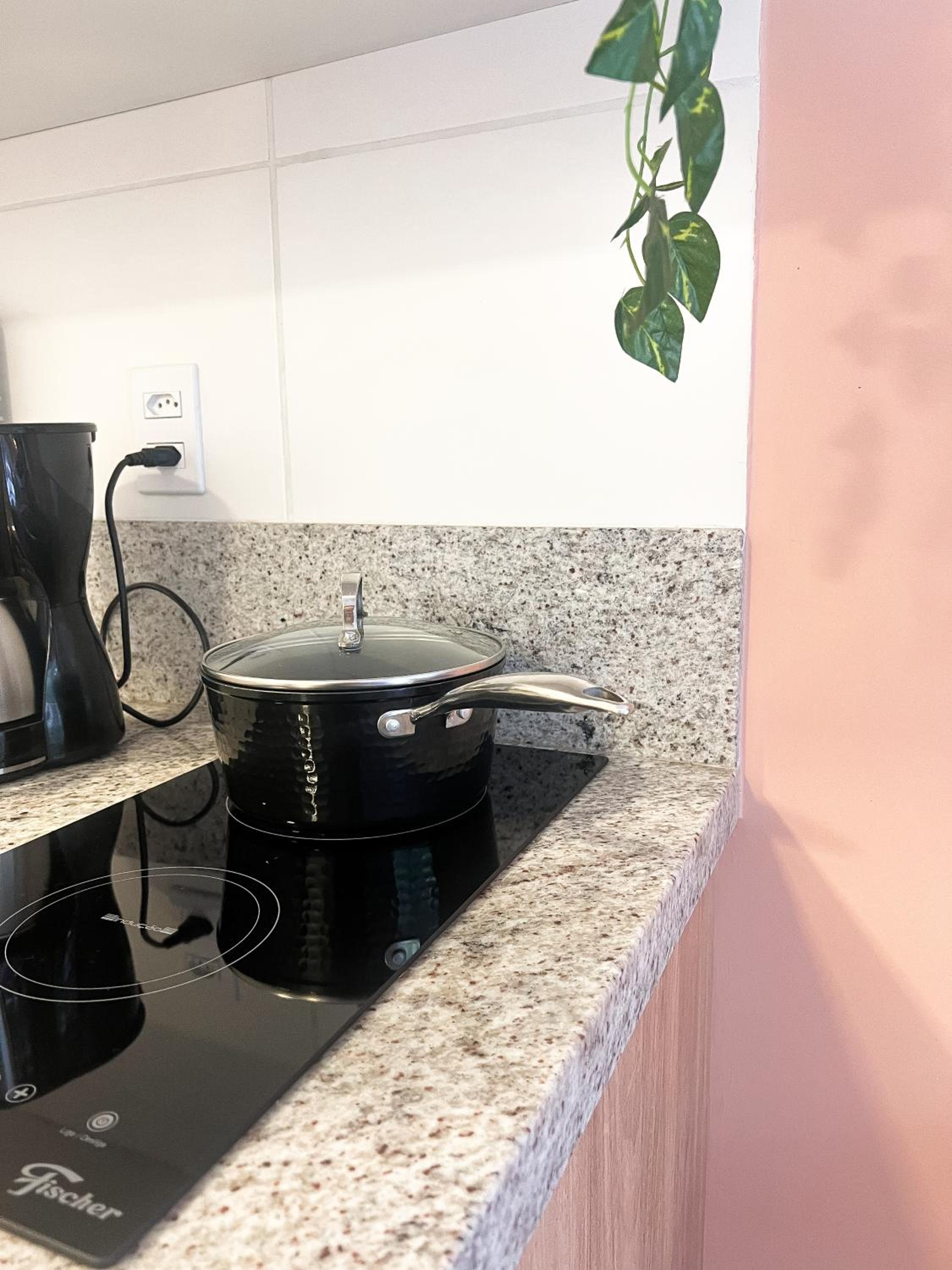 Apartamento Aconchegante 1 Dormitório a 250m do metrô - Liberdade, São Paulo