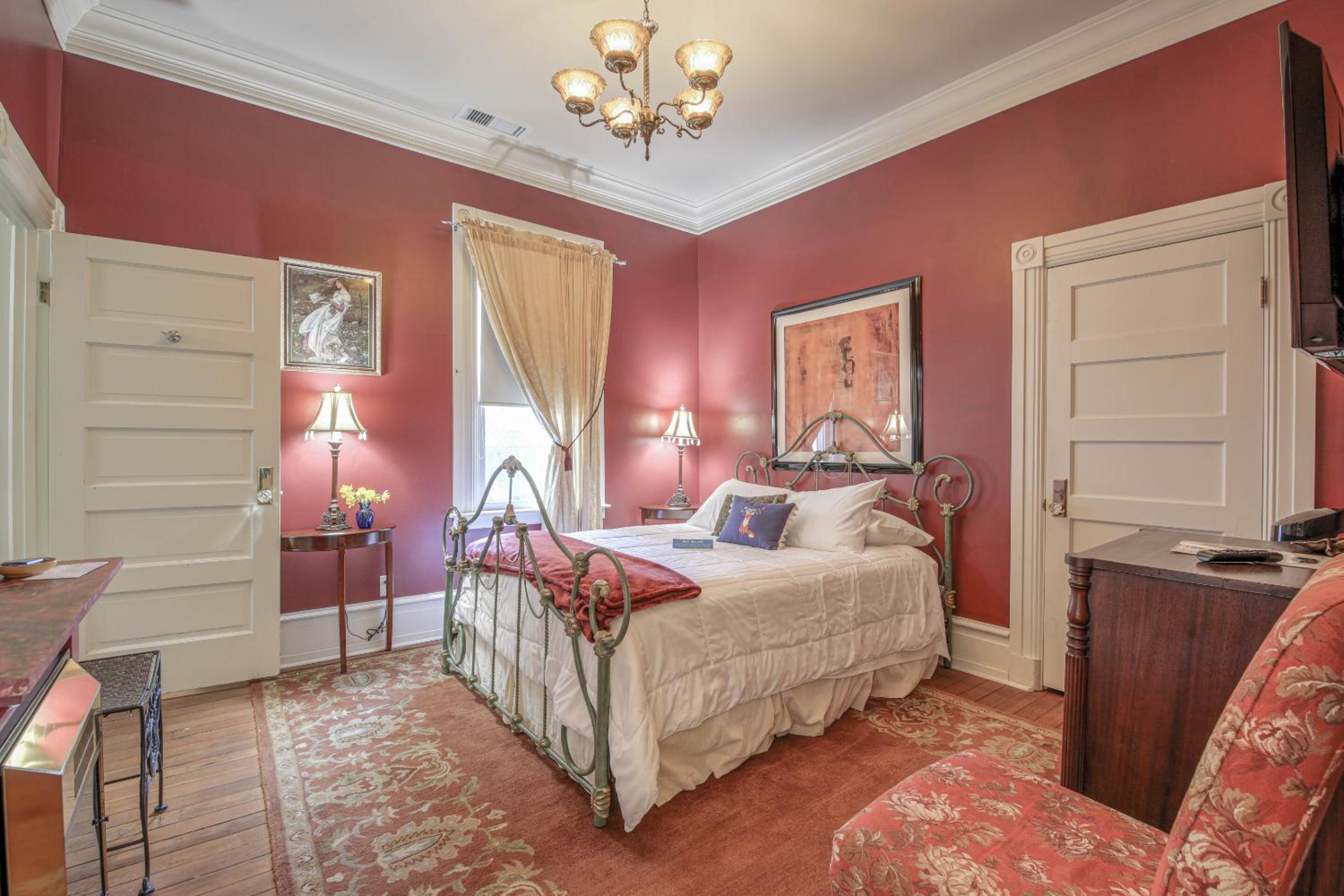 Abbey House Inn - Property Image 4