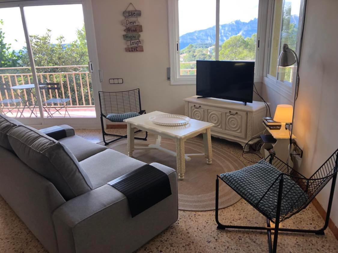 villa 7 personnes 45 mn Barcelone vue sur Montserrat view 5