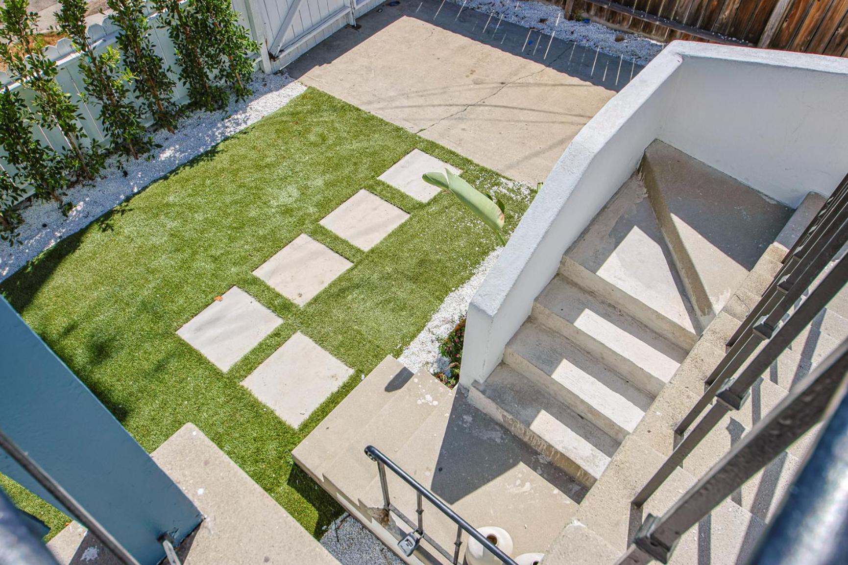 Modern Apartment 2BD 1Bath Apt near USC and Exposition Park