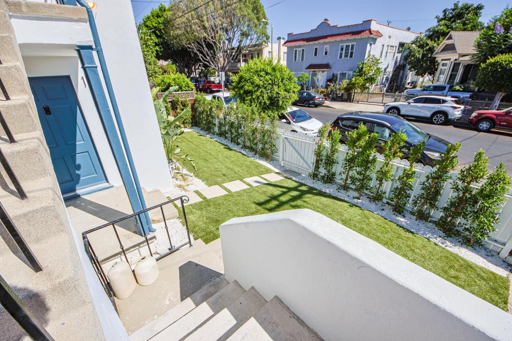 Modern Apartment 2BD 1Bath Apt near USC and Exposition Park