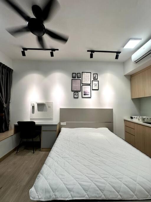 The Colony Infinitum,Room with KLCC View,Sky Pool