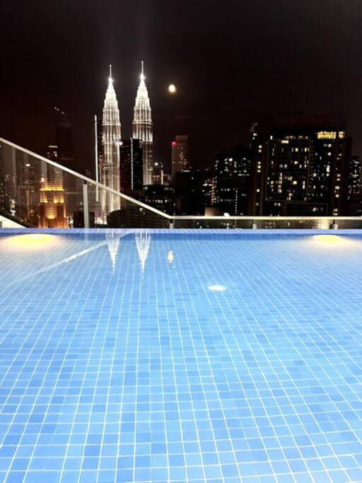 The Colony Infinitum,Room with KLCC View,Sky Pool