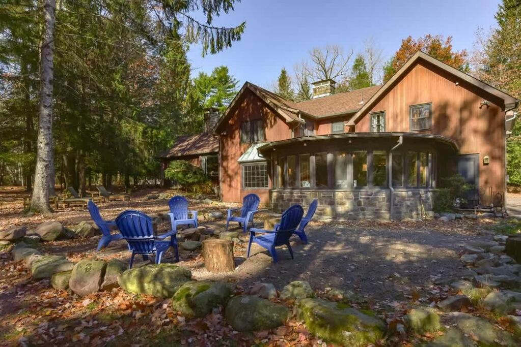 Stunning Unique Mountain Home in Lake Harmony view 2