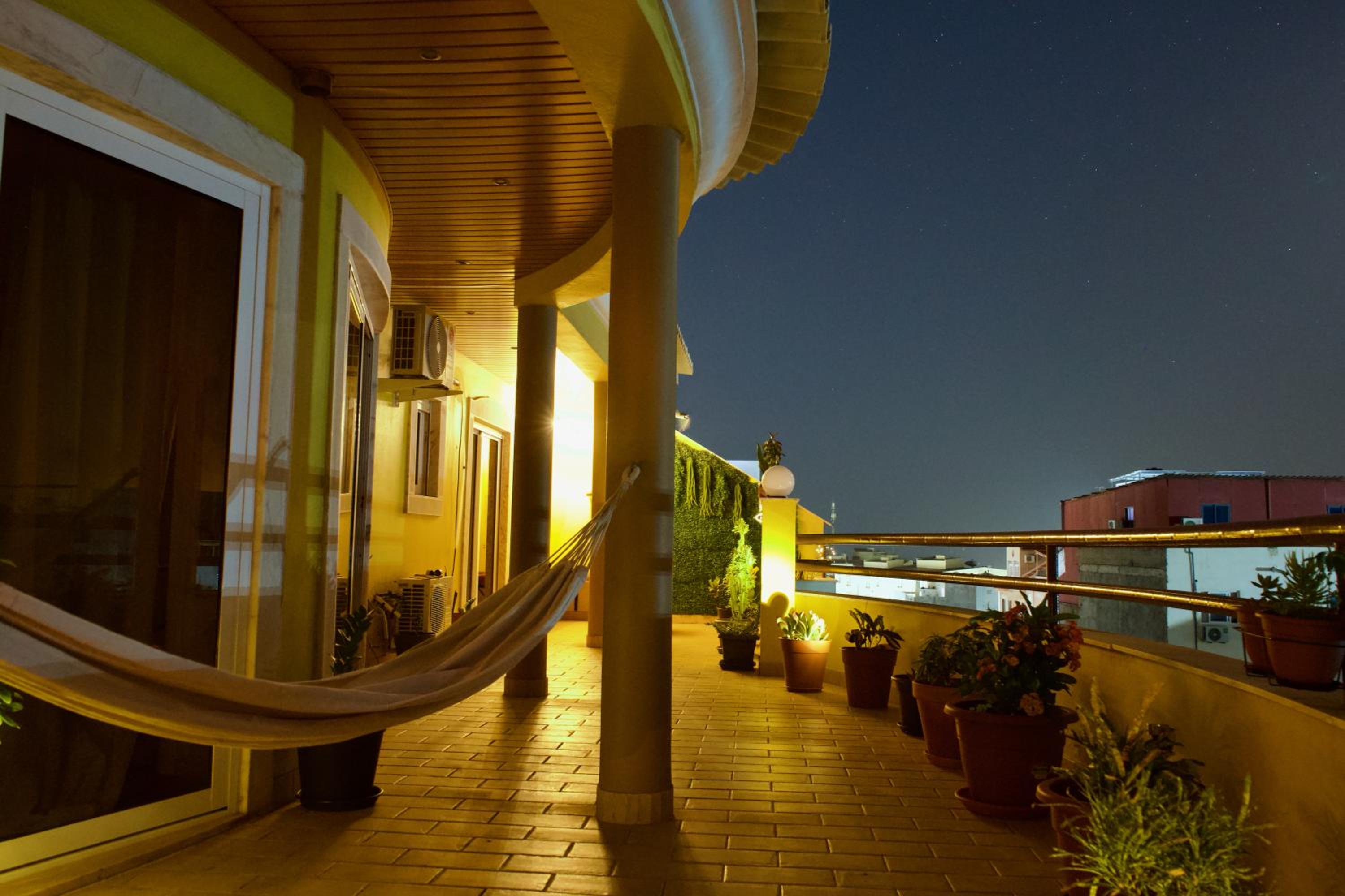 Spacious Penthouse with BBQ and Views