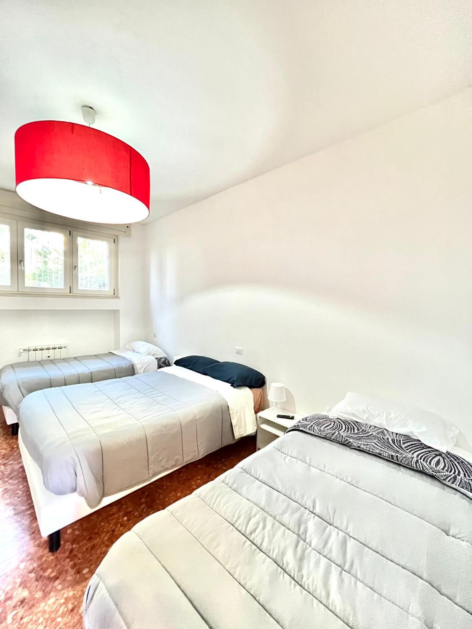 BAM BAM TIBURTINA Guesthouse