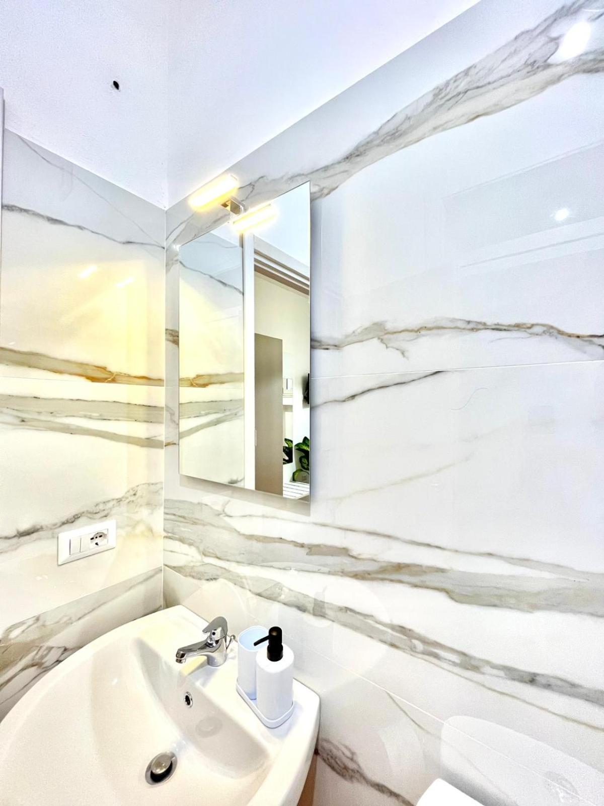 BAM BAM TIBURTINA Guesthouse