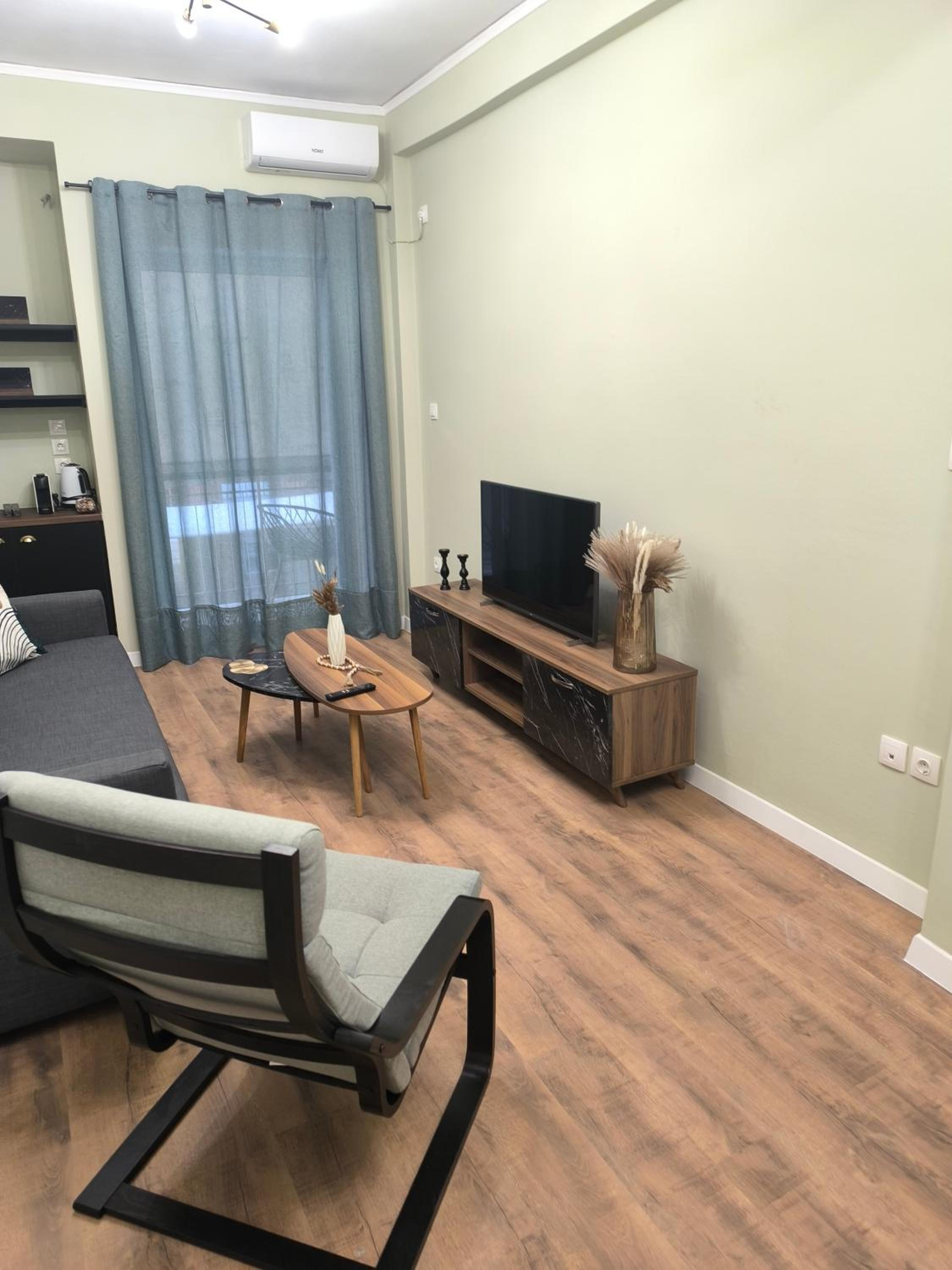 S-eva resort athens apartments