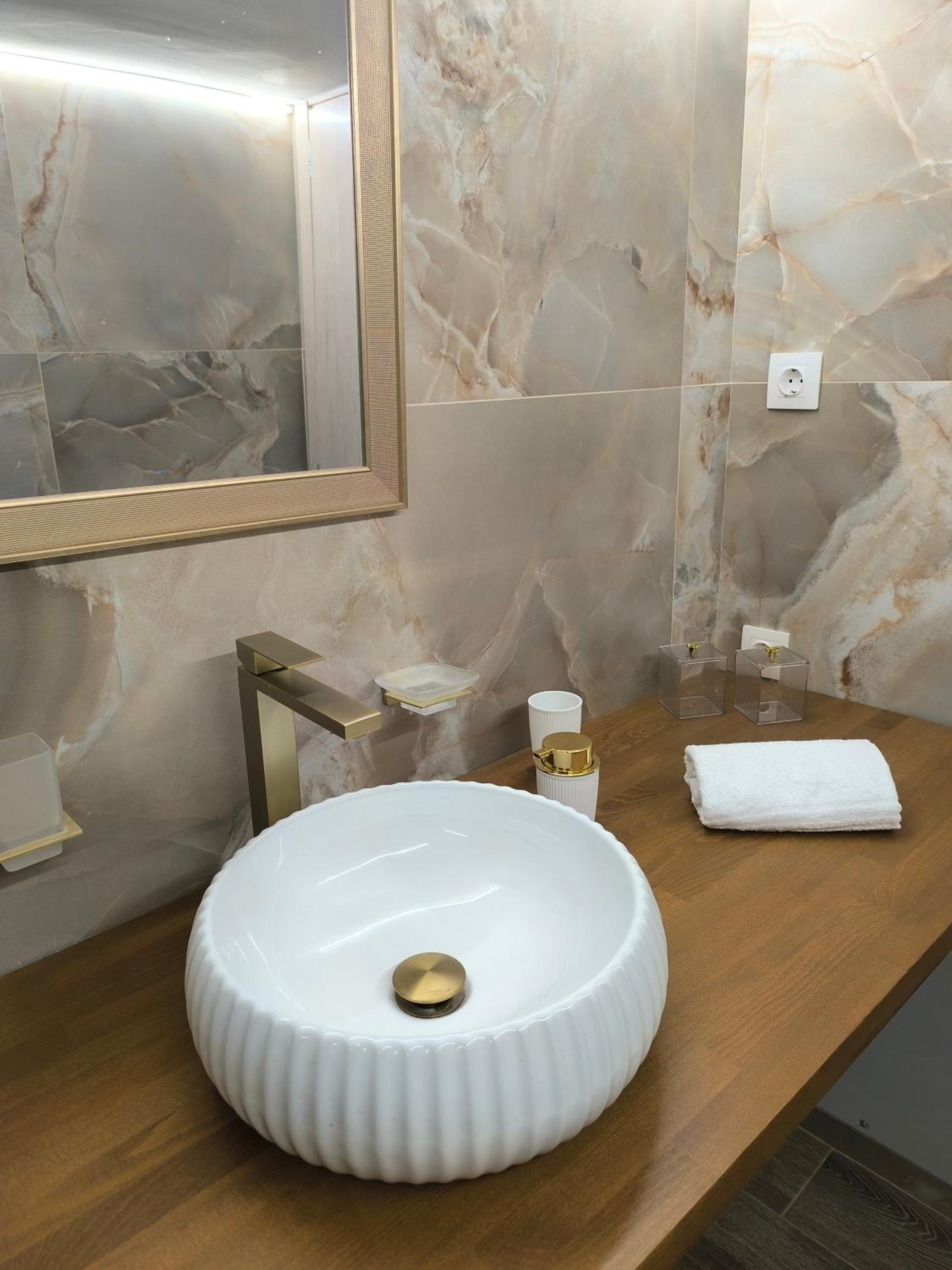 S-eva resort athens apartments