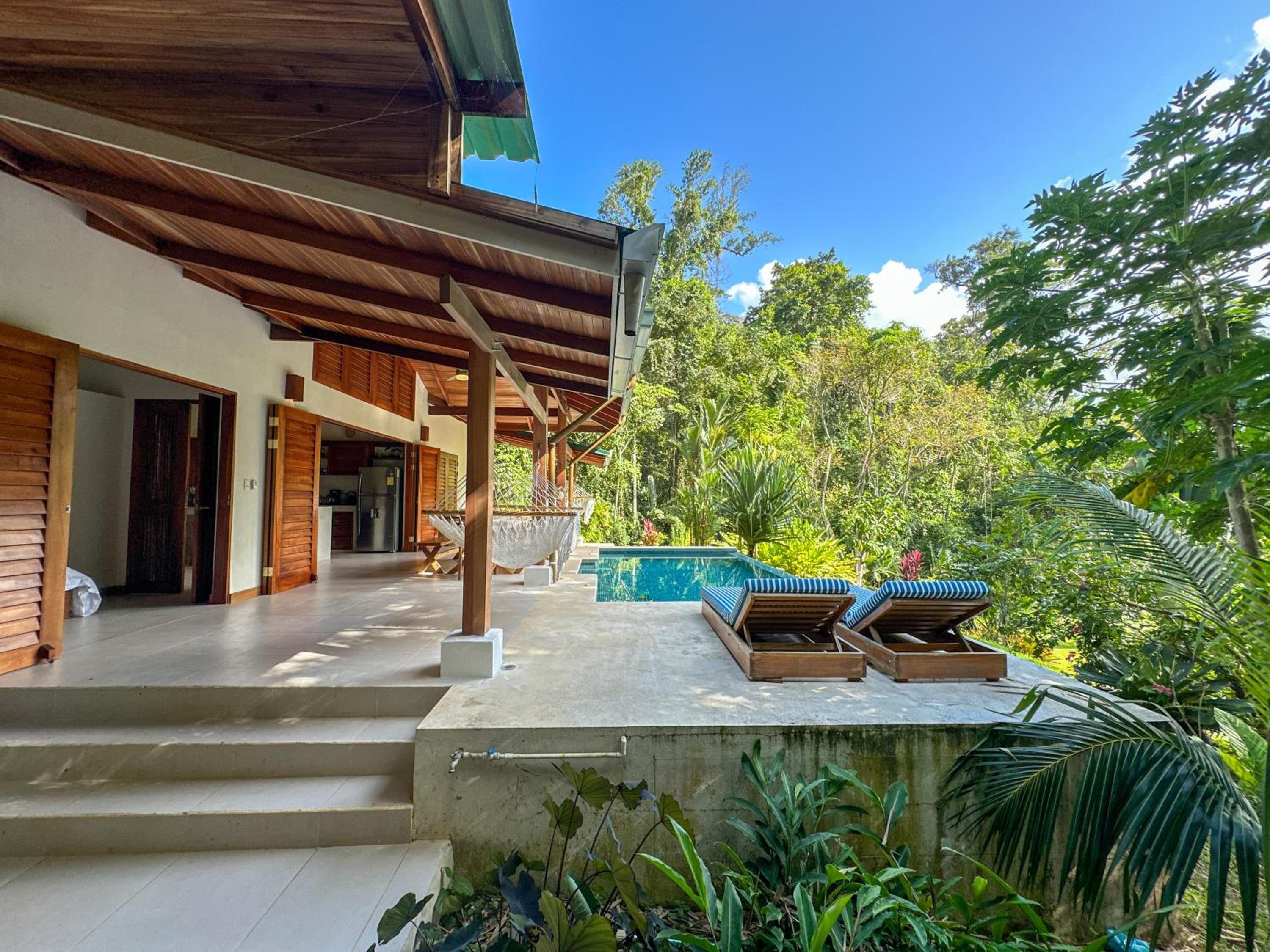 Villa Paraíso - Oasis Privado con Piscina en Punta Uva