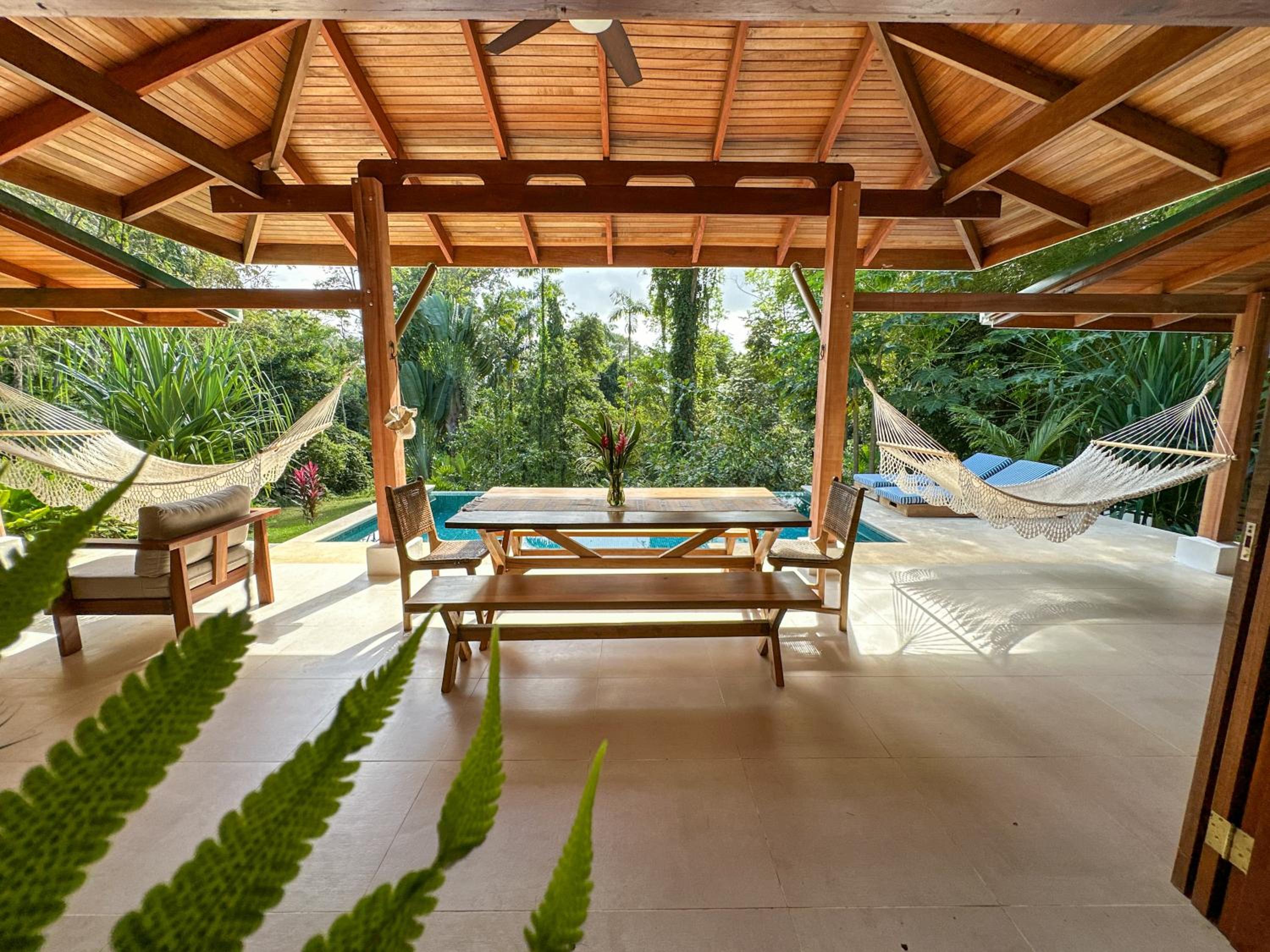 Villa Paraíso - Oasis Privado con Piscina en Punta Uva