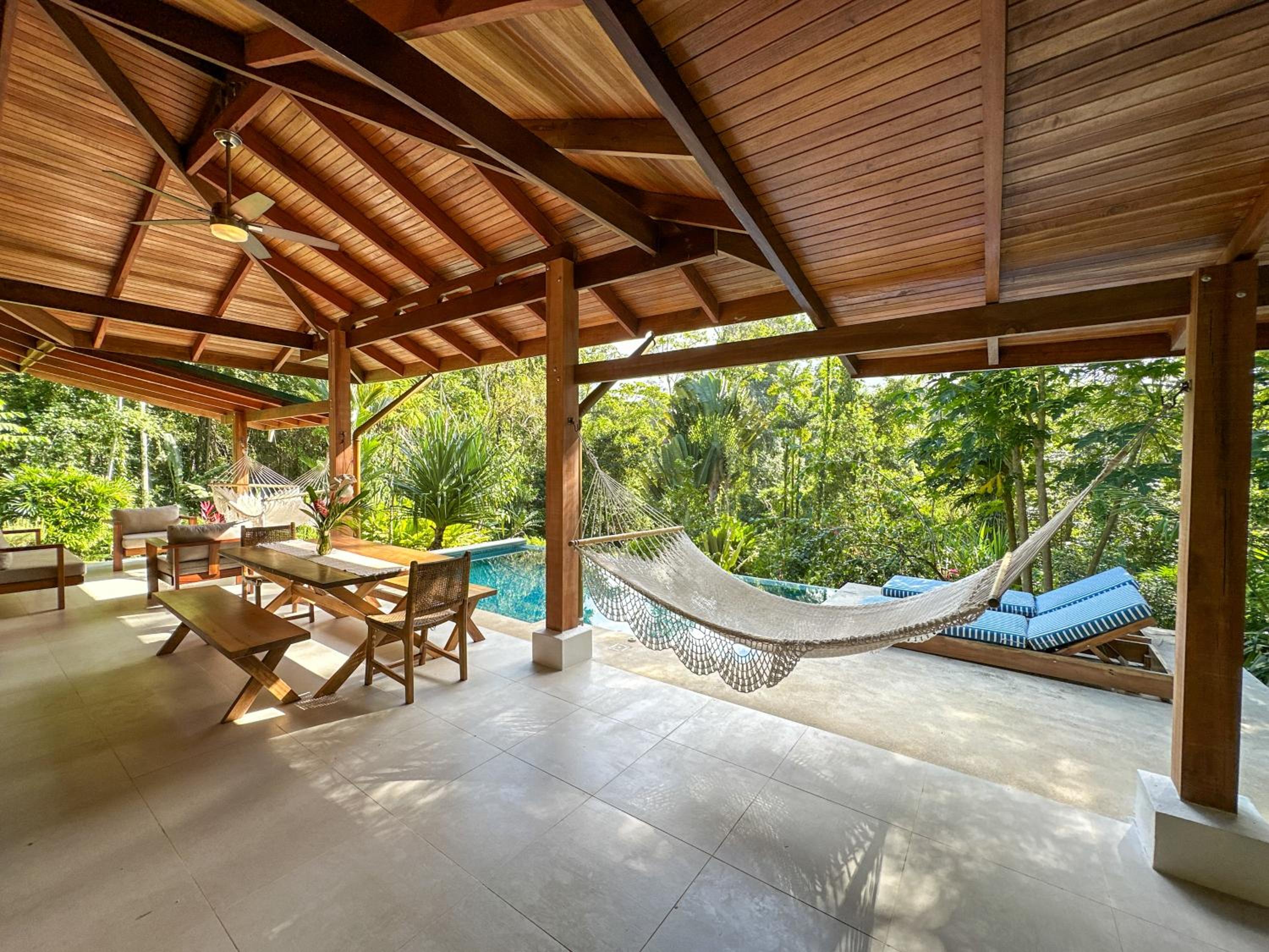 Villa Paraíso - Oasis Privado con Piscina en Punta Uva