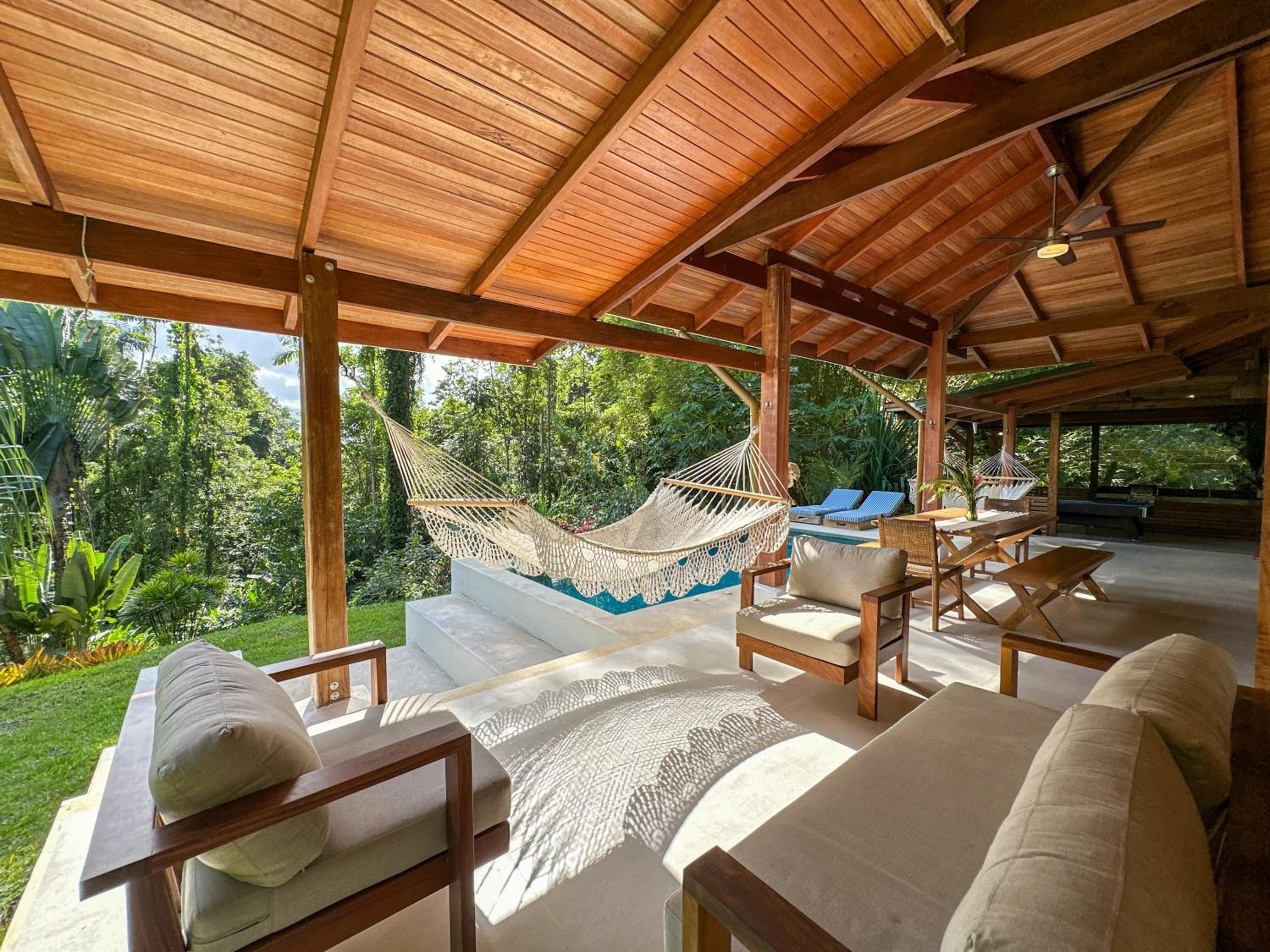 Villa Paraíso - Oasis Privado con Piscina en Punta Uva