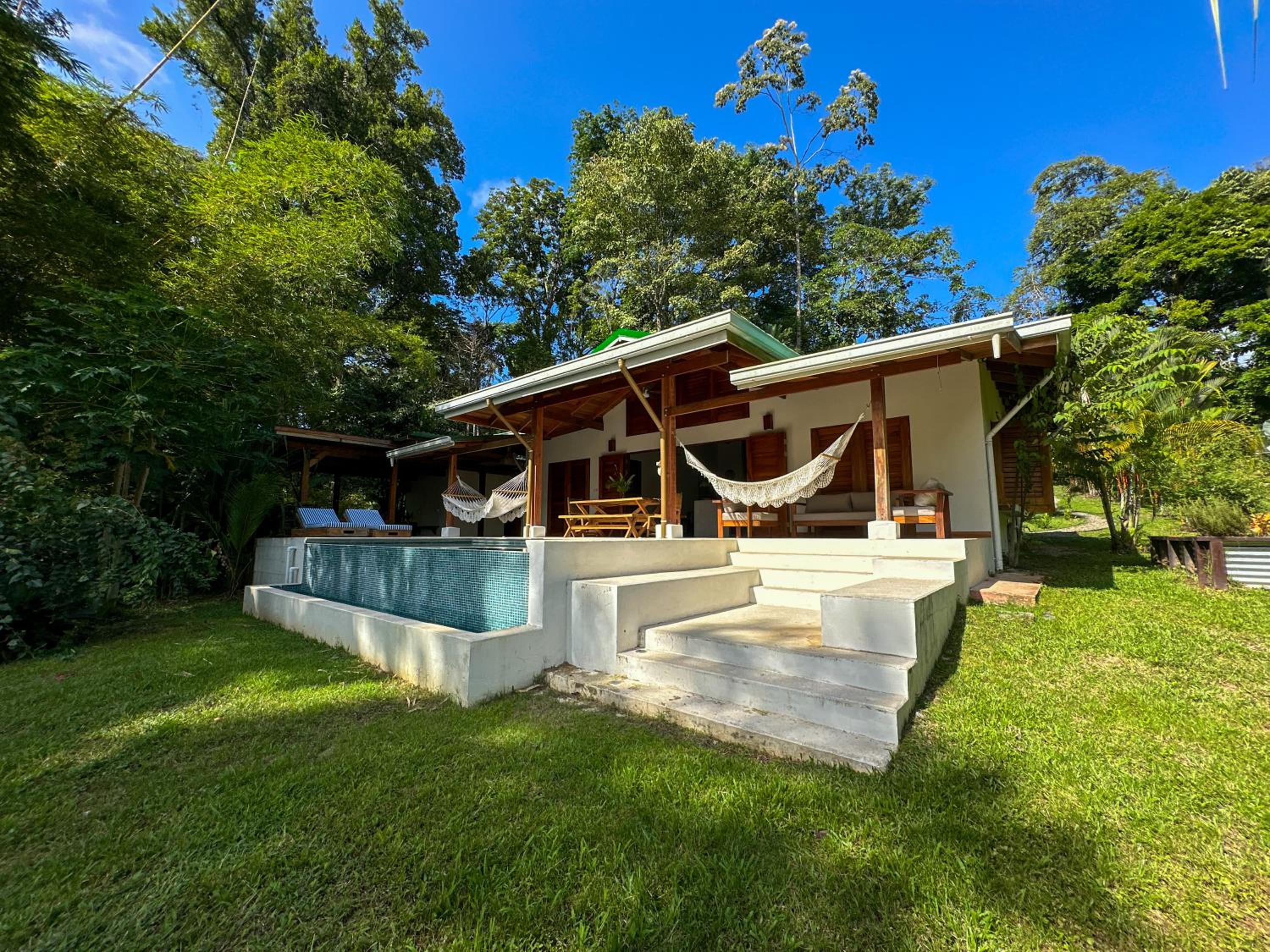 Villa Paraíso - Oasis Privado con Piscina en Punta Uva