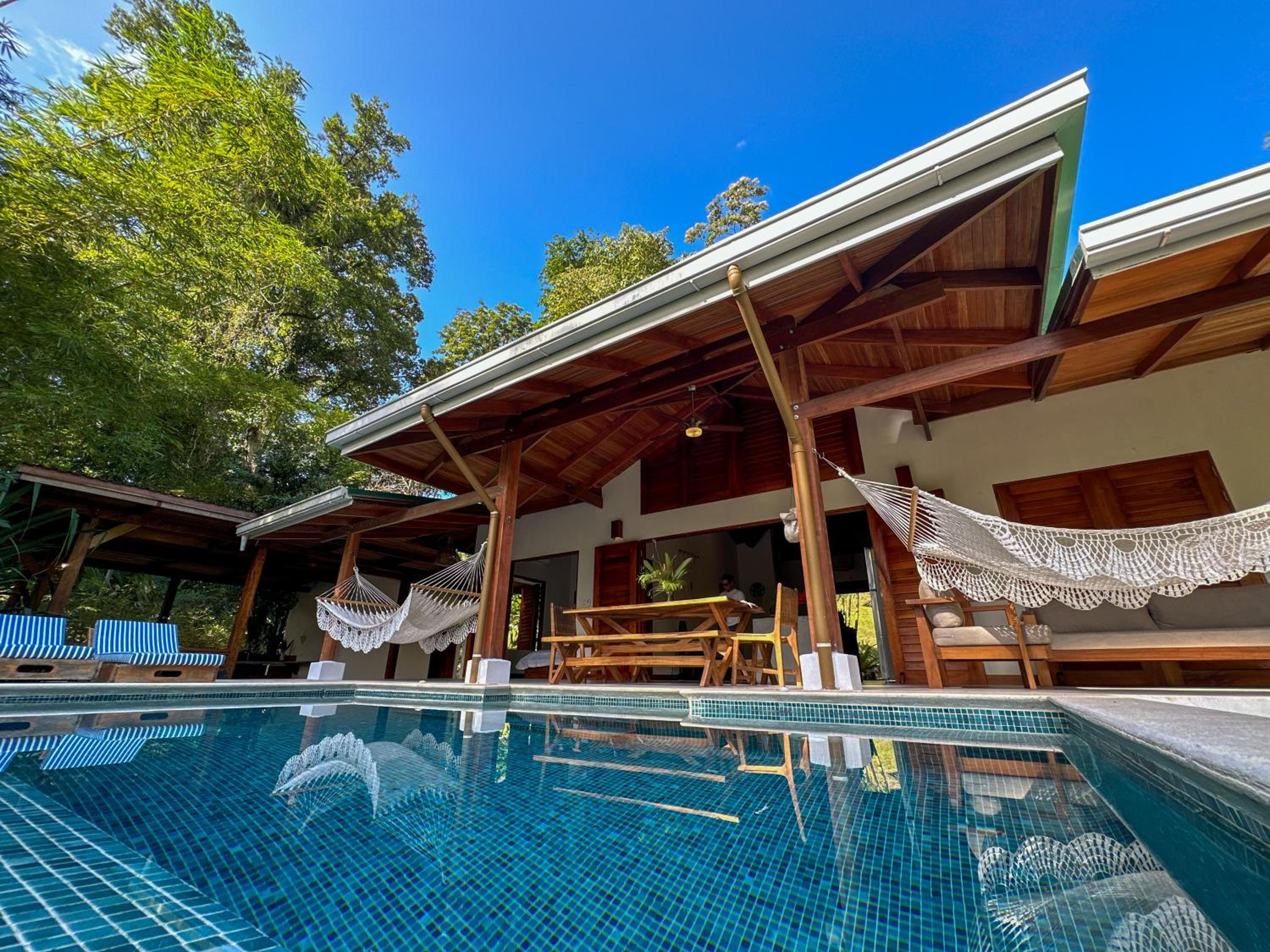 Villa Paraíso - Oasis Privado con Piscina en Punta Uva