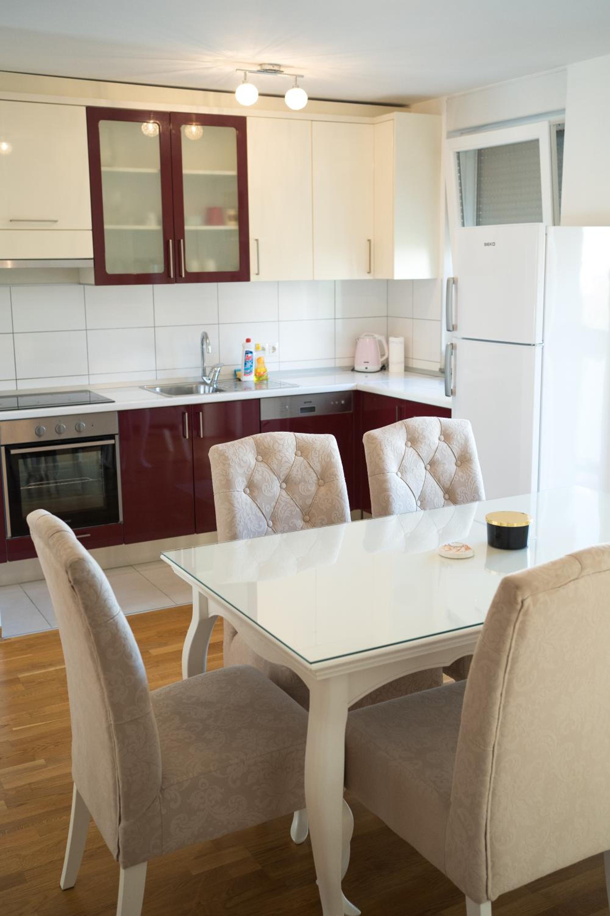 Apartman Tinaa