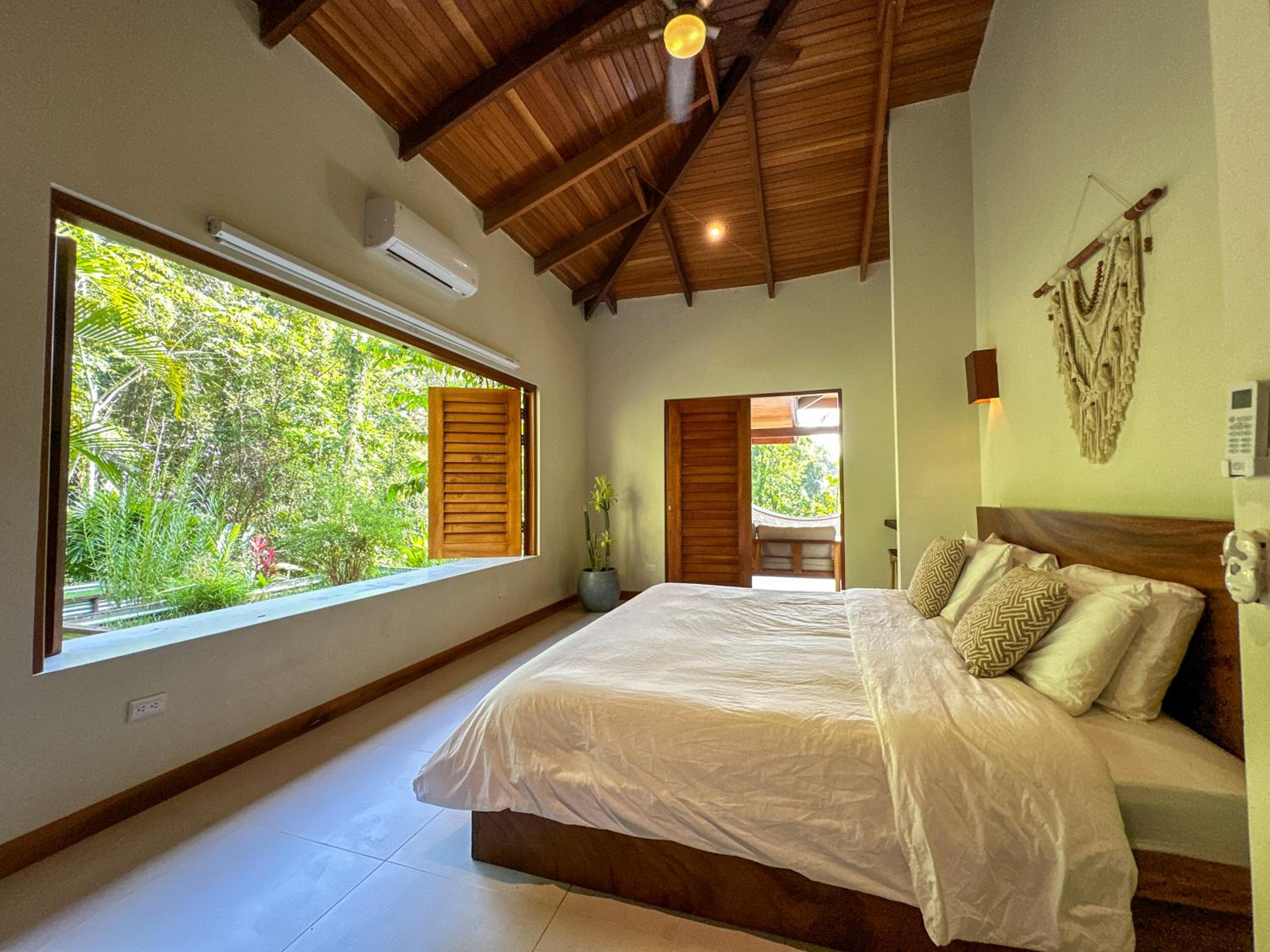 Villa Paraíso - Oasis Privado con Piscina en Punta Uva