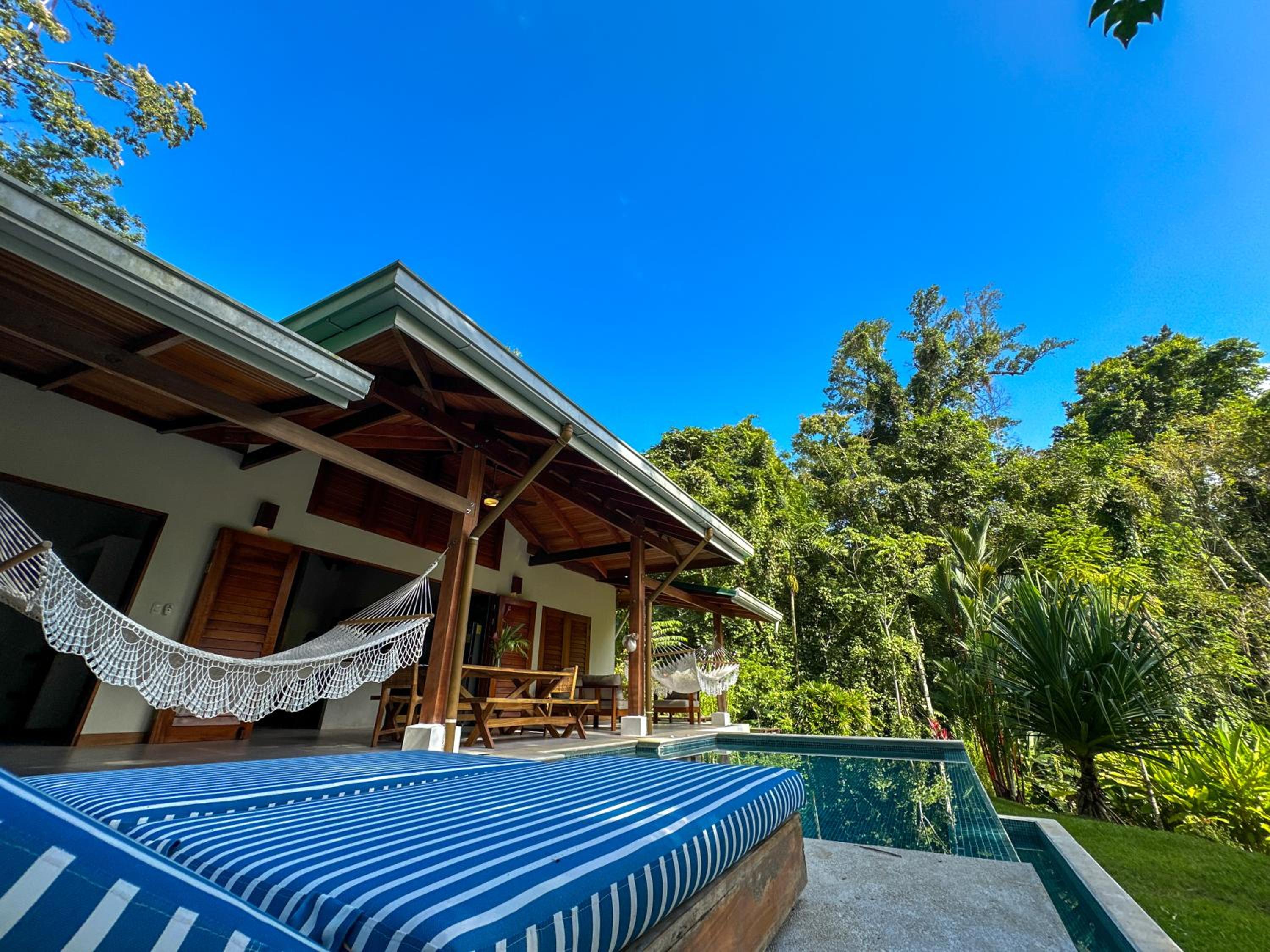 Villa Paraíso - Oasis Privado con Piscina en Punta Uva