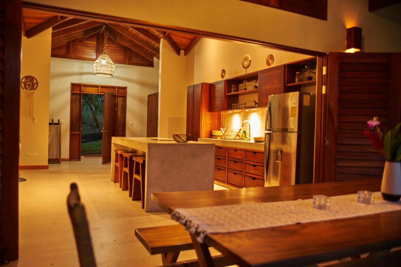 Villa Paraíso - Oasis Privado con Piscina en Punta Uva