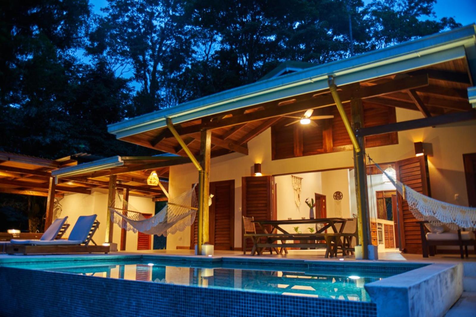 Villa Paraíso - Oasis Privado con Piscina en Punta Uva