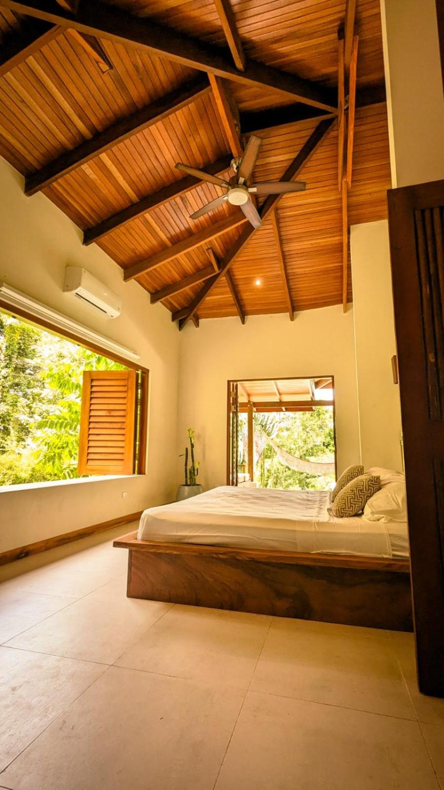 Villa Paraíso - Oasis Privado con Piscina en Punta Uva