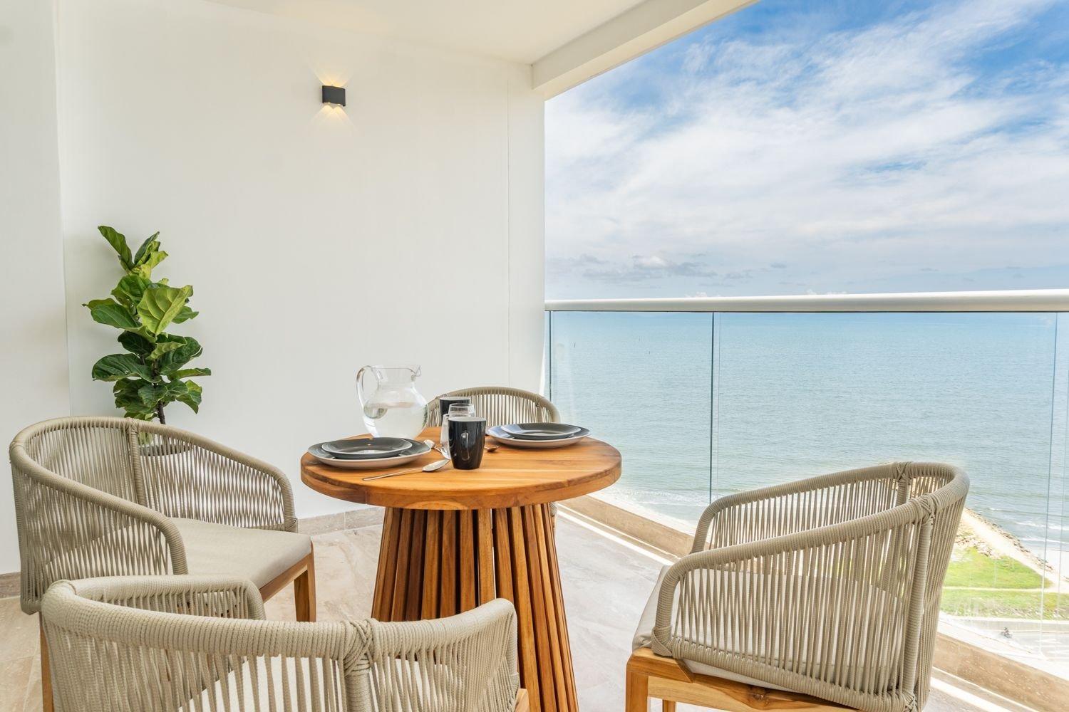 CB1526 | Suite tropical piso 15 frente al mar