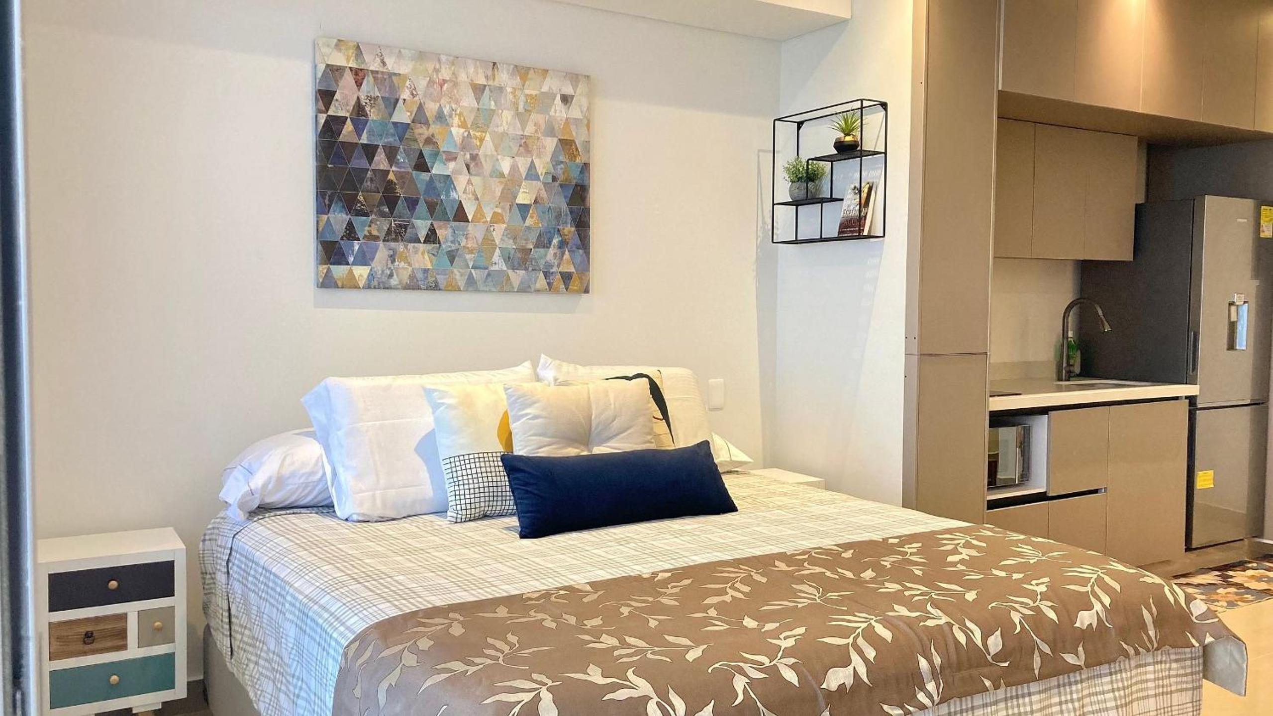 CB1531 | Confort premium: cama King y balcón
