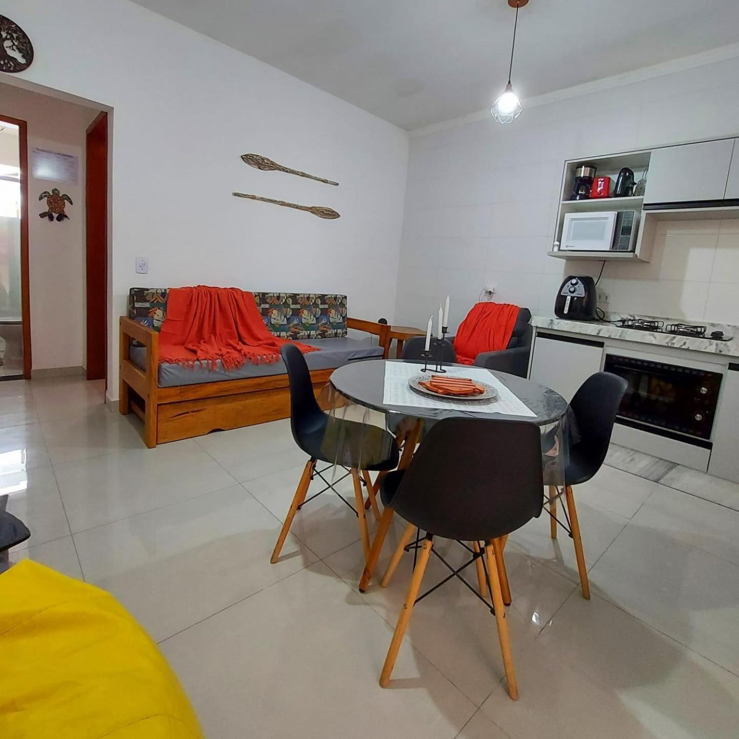 Apartamento Ubatuba Maranduba 150m da Praia