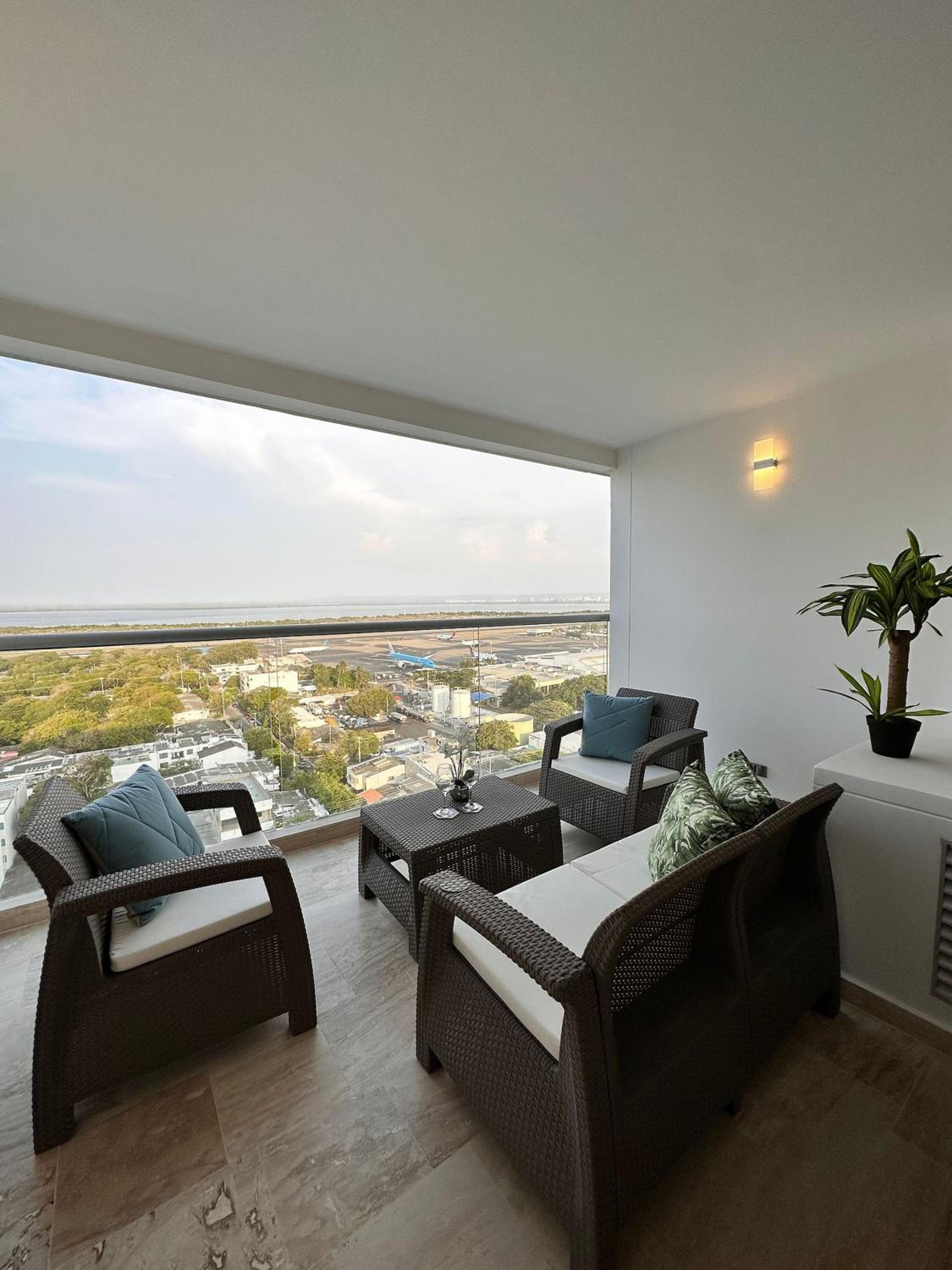 Suite moderna piso 15 amanecer espectacular CB1535