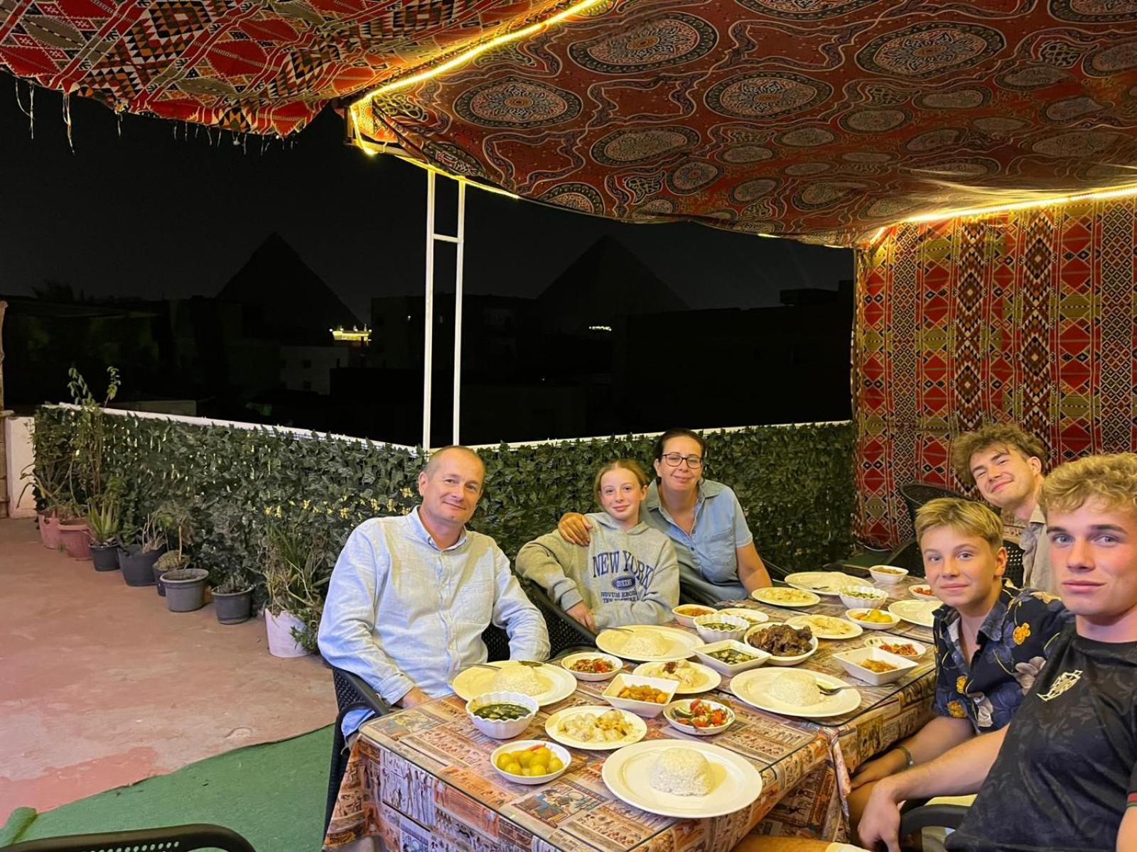 Anas Pyramids view inn