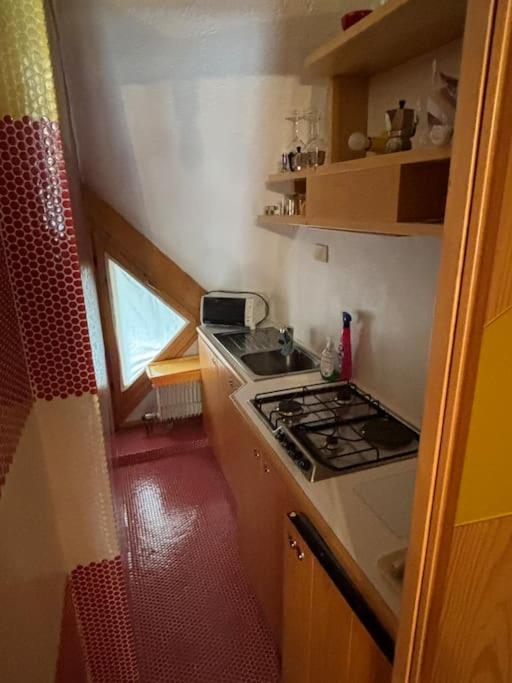 Appartamento vicino cabinovia Grostè M di Campiglio - parcheggio privato view 3