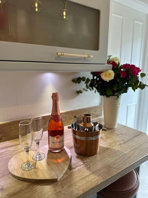 Royal Hillsborough Hideaway