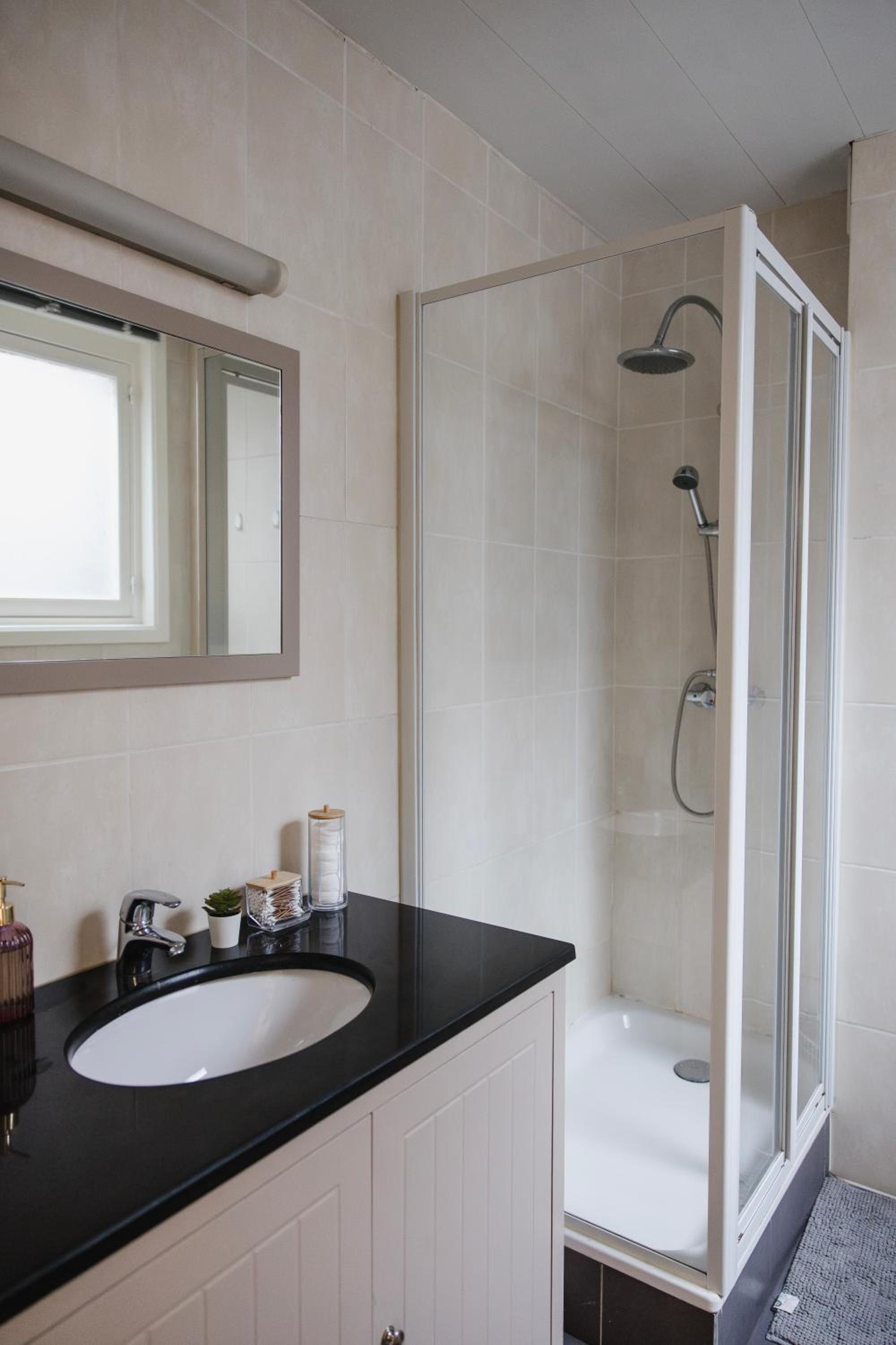 Appartement cosy au cœur de la ville balnéaire offrant une vue unique et à 300m de la mer