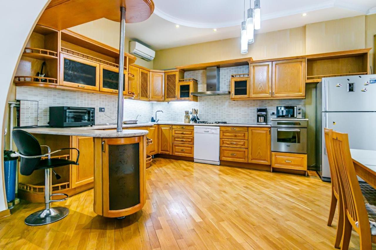 HOTEL APARTMENT ViP CENTER NİZAMİ STREET