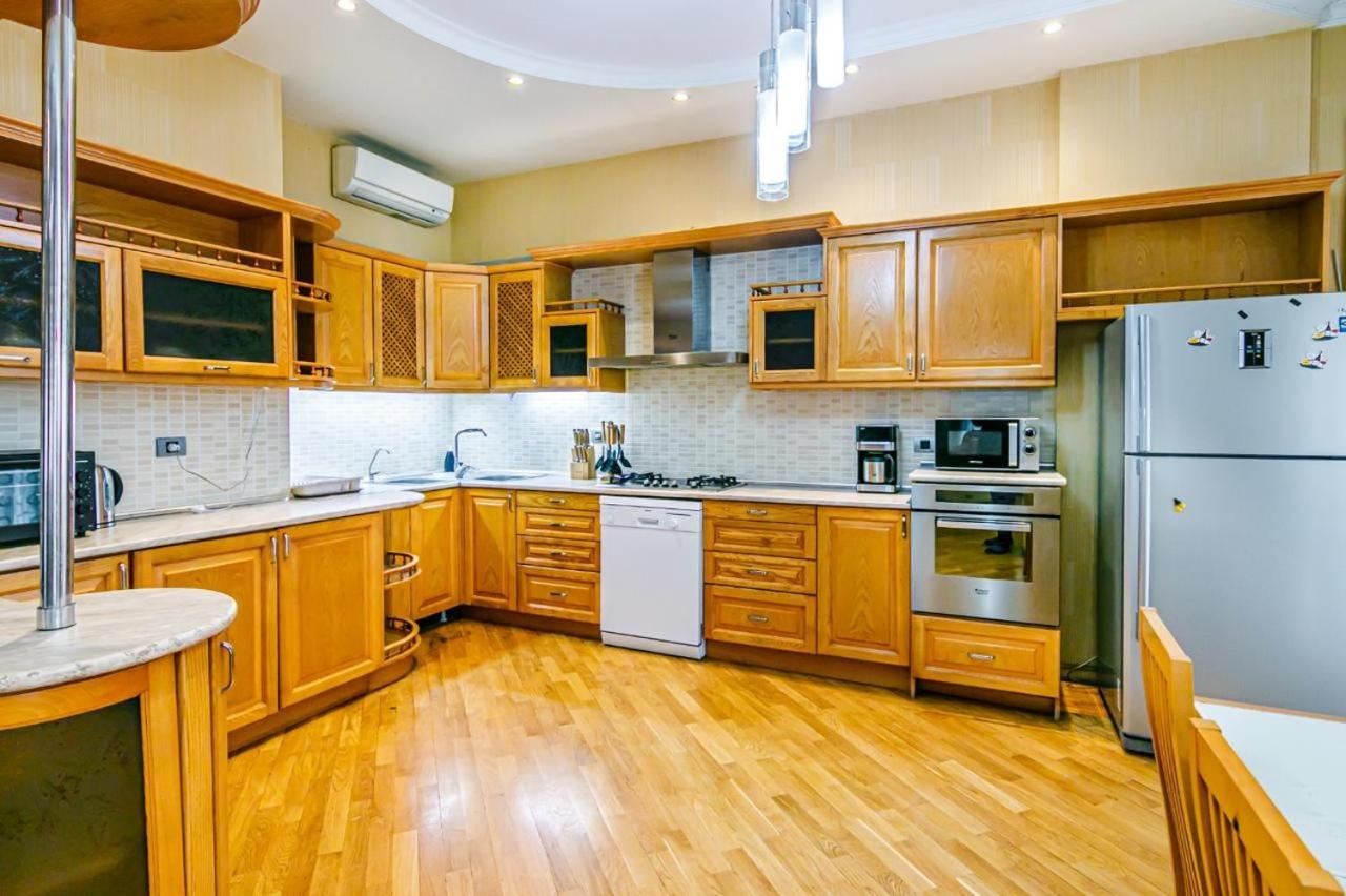 HOTEL APARTMENT ViP CENTER NİZAMİ STREET