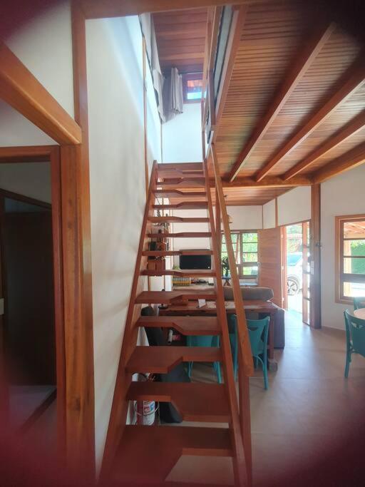 Casa linda com pomar e vista panorâmica