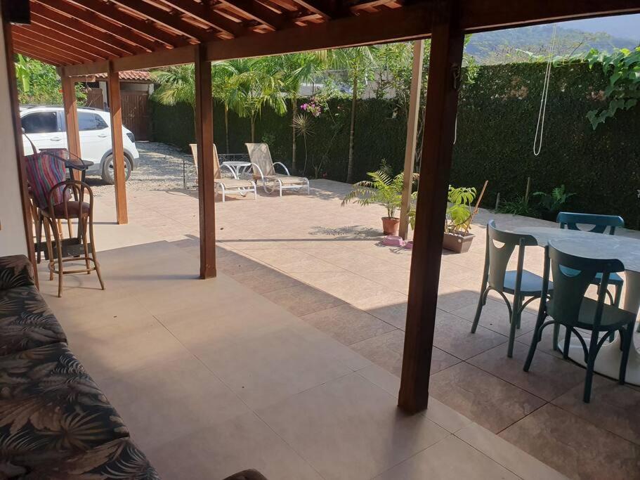 Casa linda com pomar e vista panorâmica
