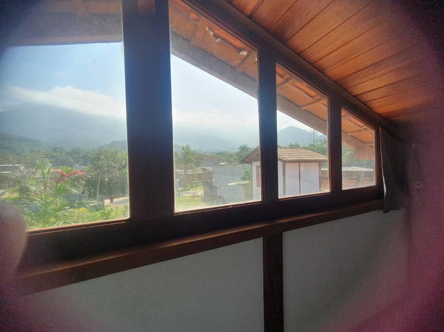 Casa linda com pomar e vista panorâmica