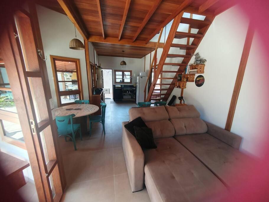 Casa linda com pomar e vista panorâmica