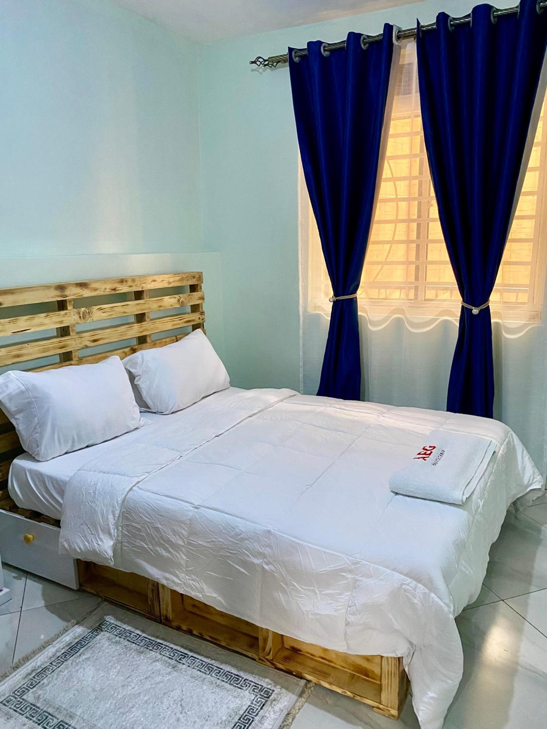 Tom cozy Apartment in Kampala view 3