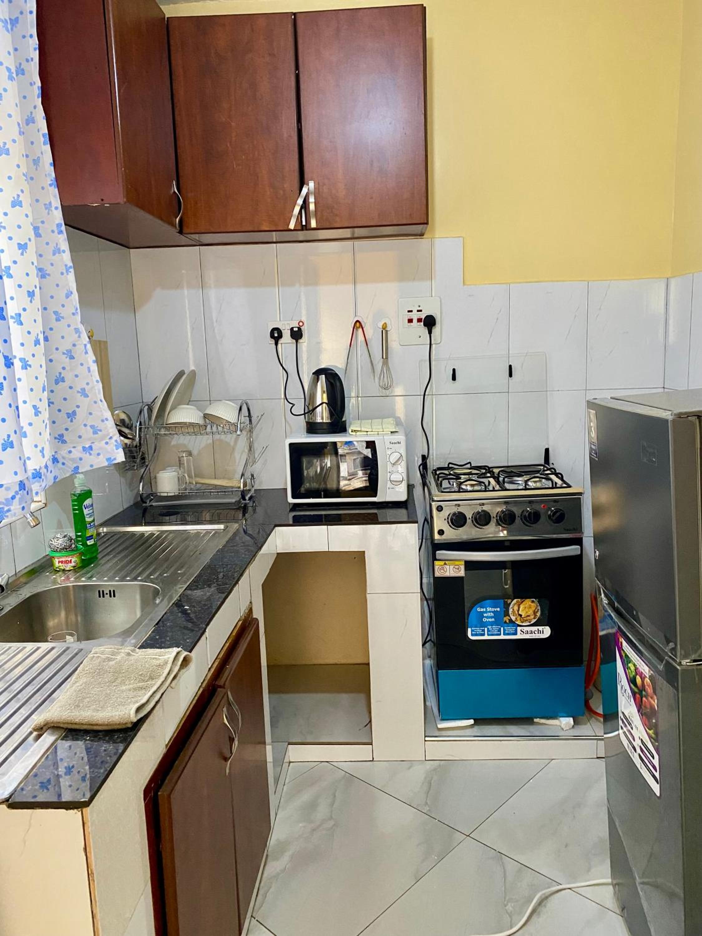 Tom cozy Apartment in Kampala view 4