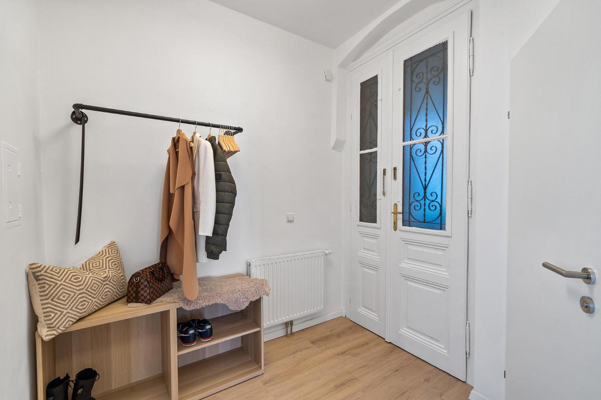 Nur 15 Minuten ins Zentrum - neu renoviert und ruhig gelegen
