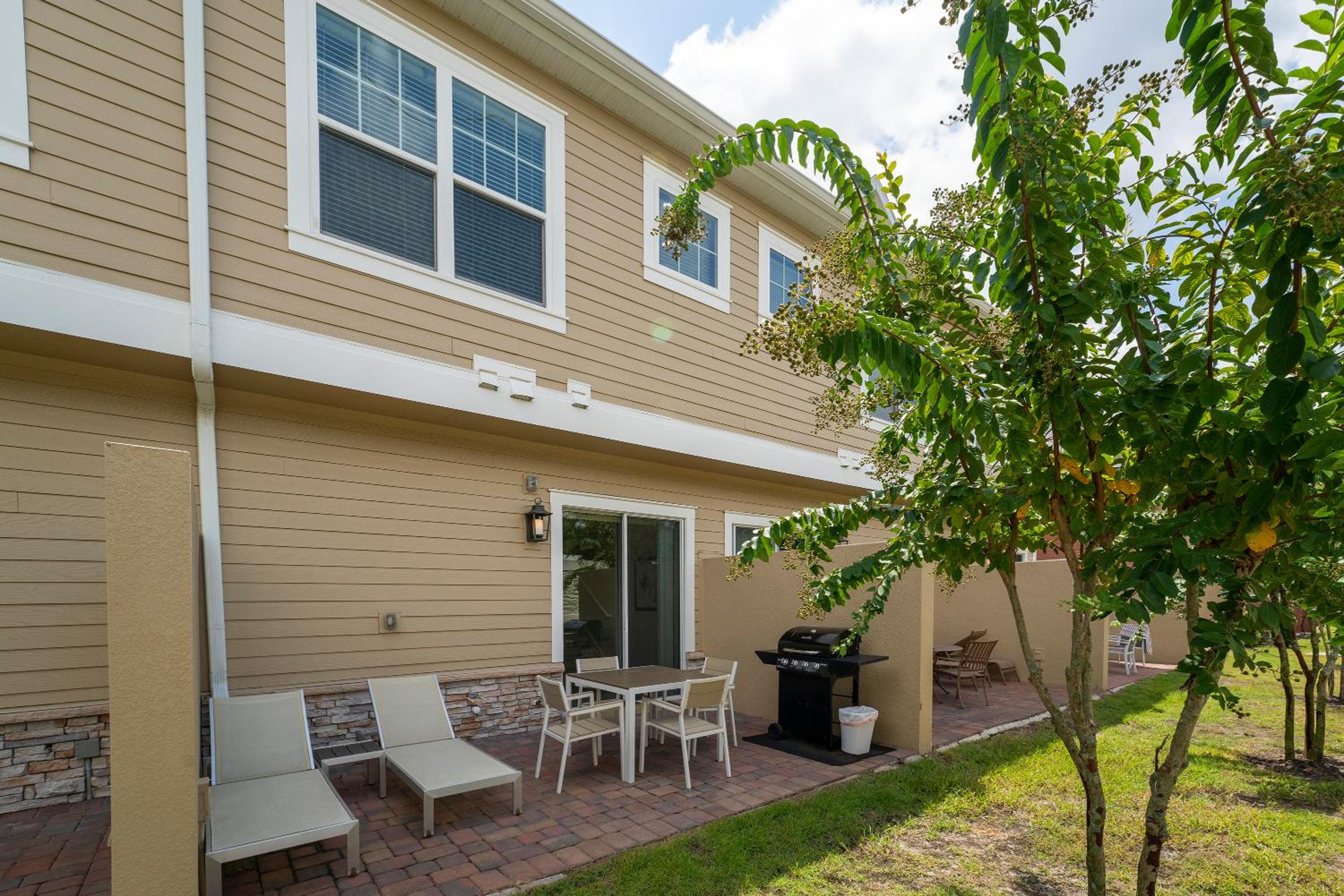 4BD All Suites Home with BBQ minutes from Disney