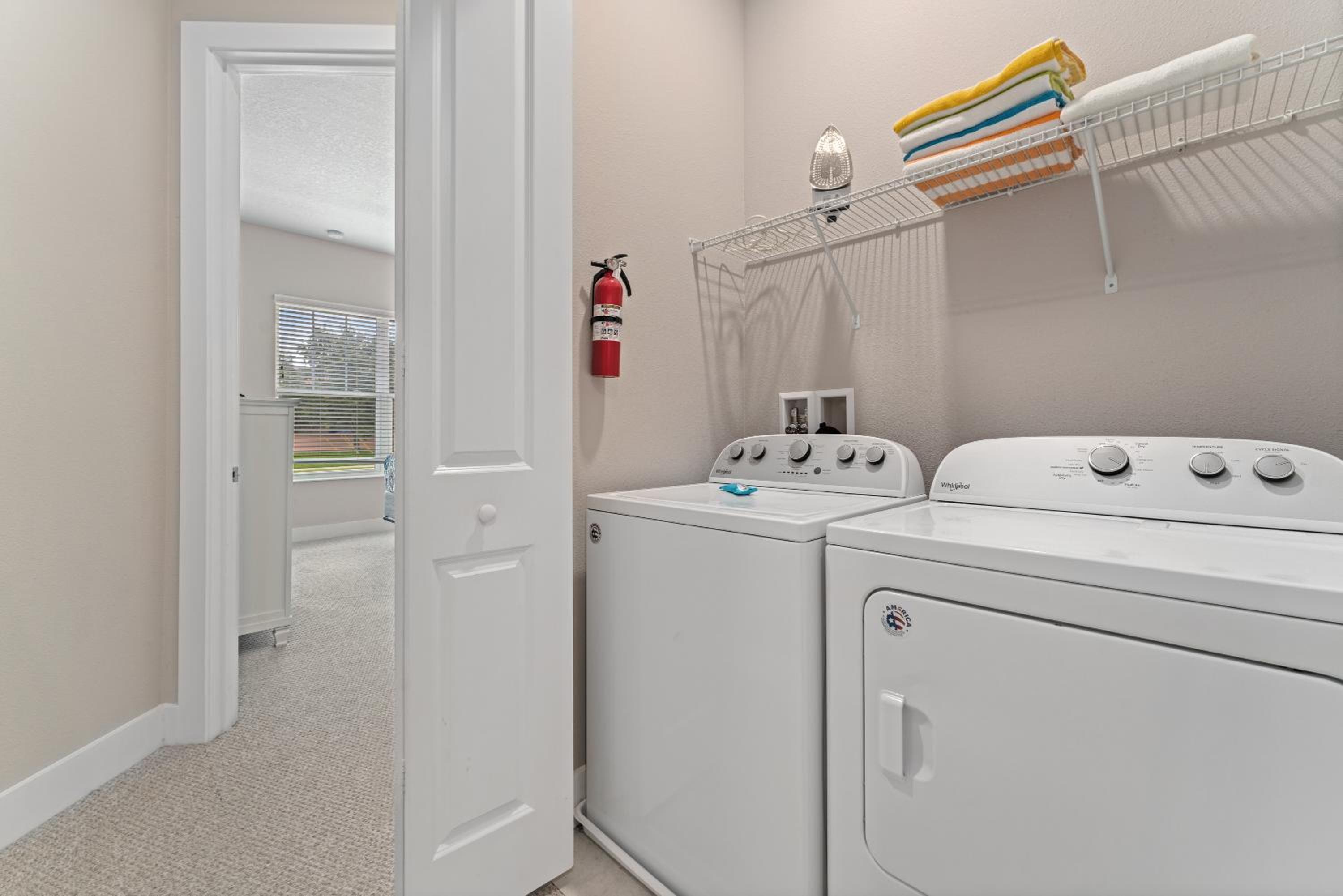4BD All Suites Home with BBQ minutes from Disney