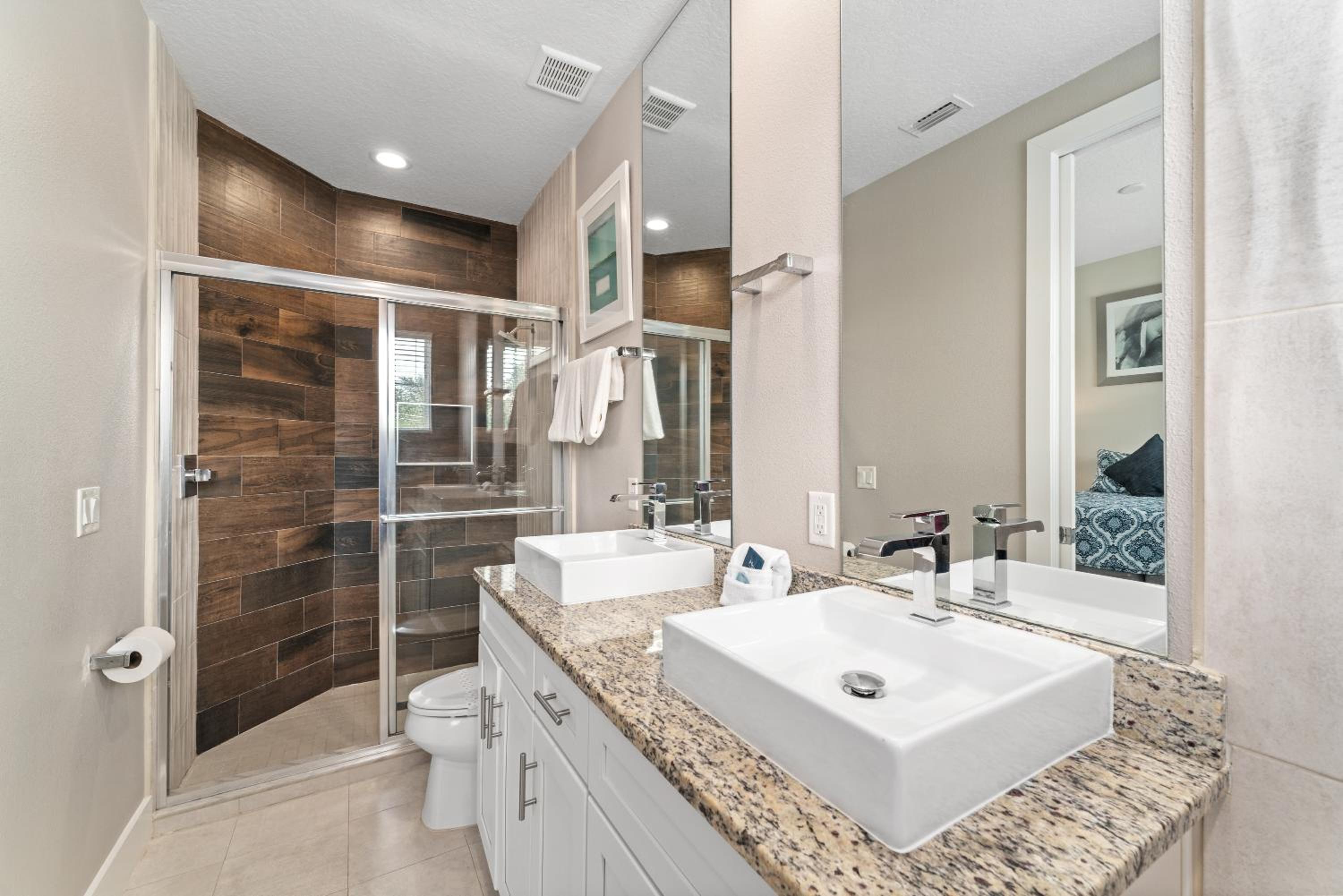 4BD All Suites Home with BBQ minutes from Disney