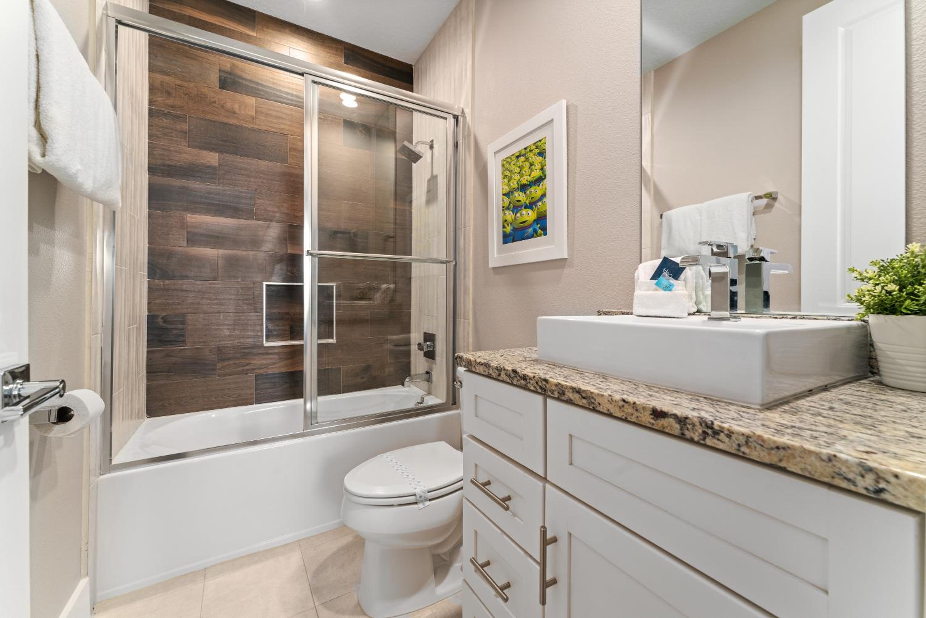 4BD All Suites Home with BBQ minutes from Disney